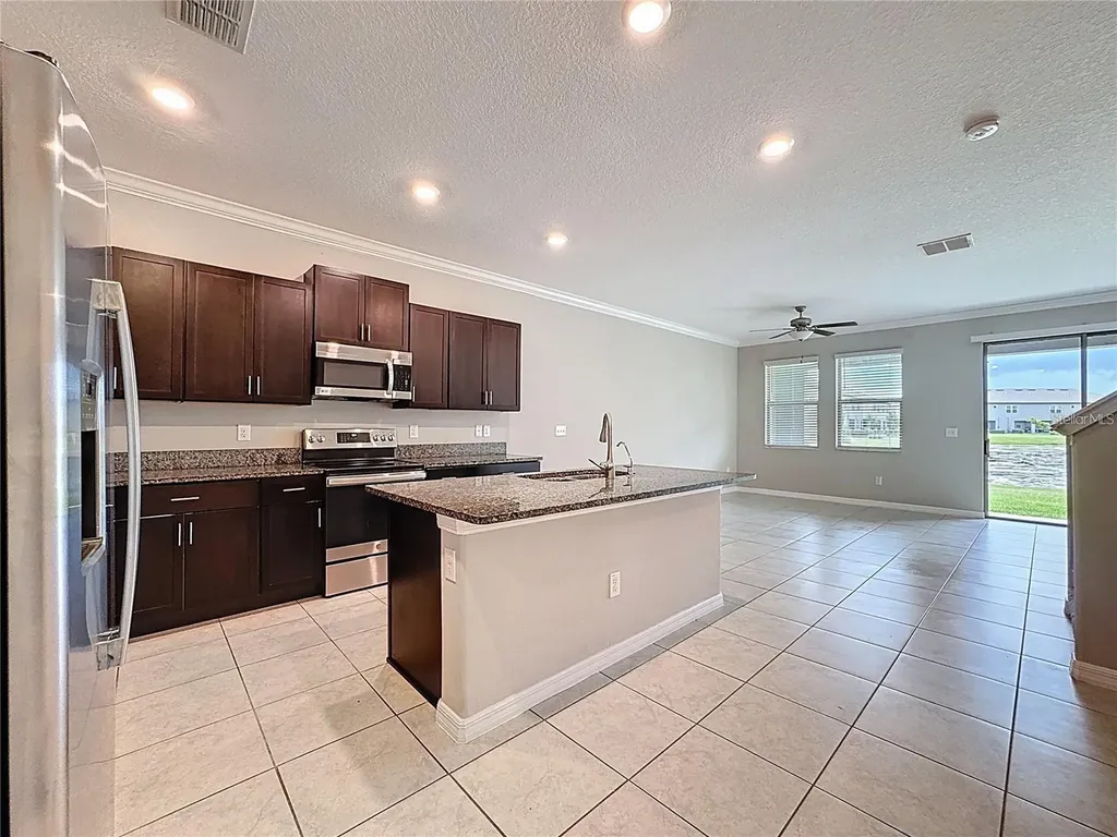 8069 Rolling Shell Trail Wesley Chapel FL 33545