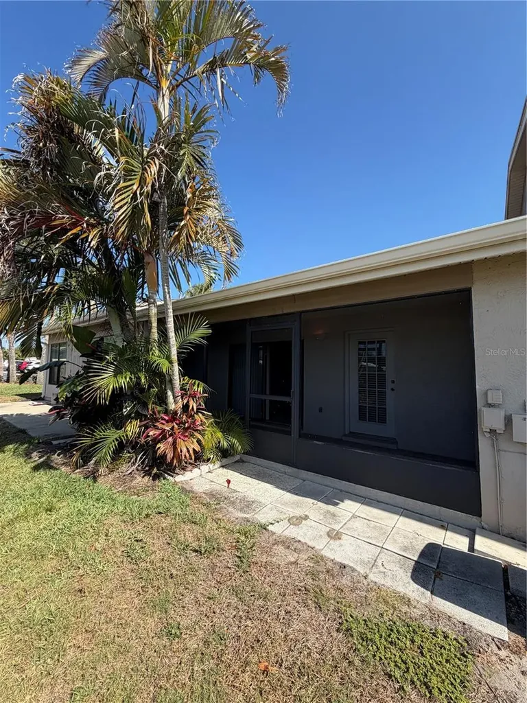 2131 Ridge Road S Largo FL 33778
