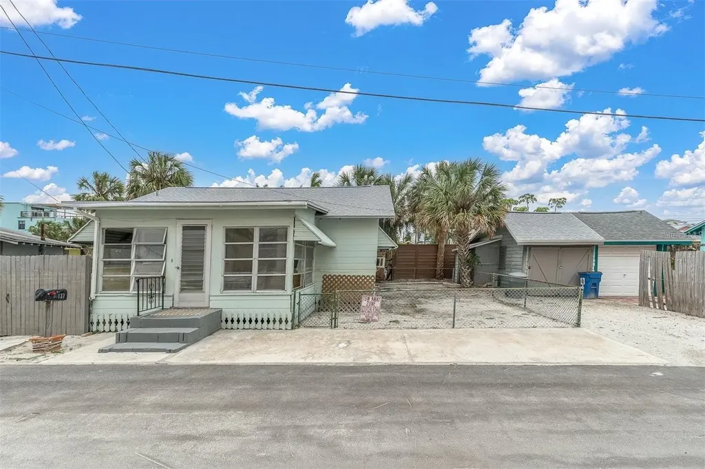 137 91st Avenue Treasure Island FL 33706