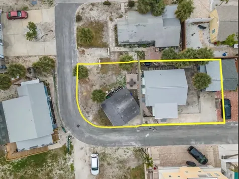 137 91st Avenue Treasure Island FL 33706