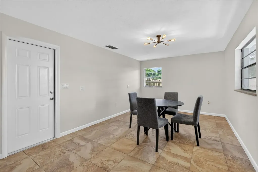 60 Outlook Street Umatilla FL 32784