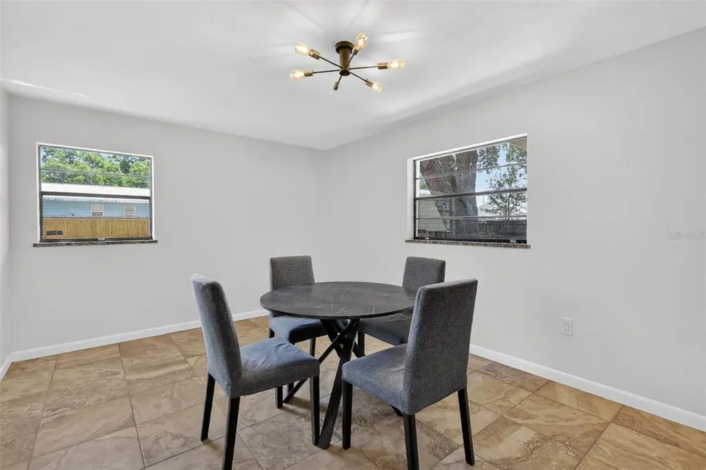 60 Outlook Street Umatilla FL 32784