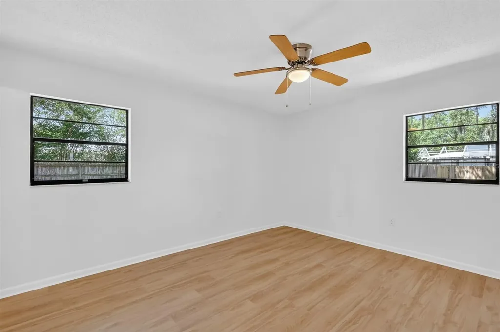 60 Outlook Street Umatilla FL 32784