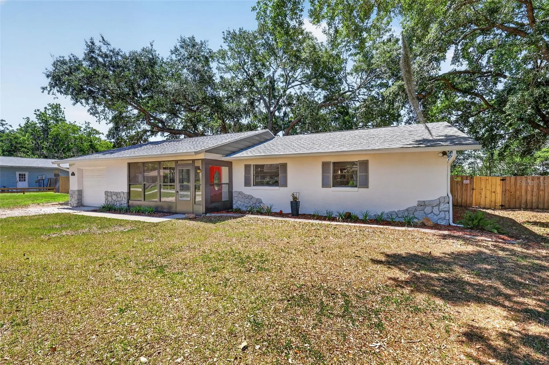 60 Outlook Street Umatilla FL 32784