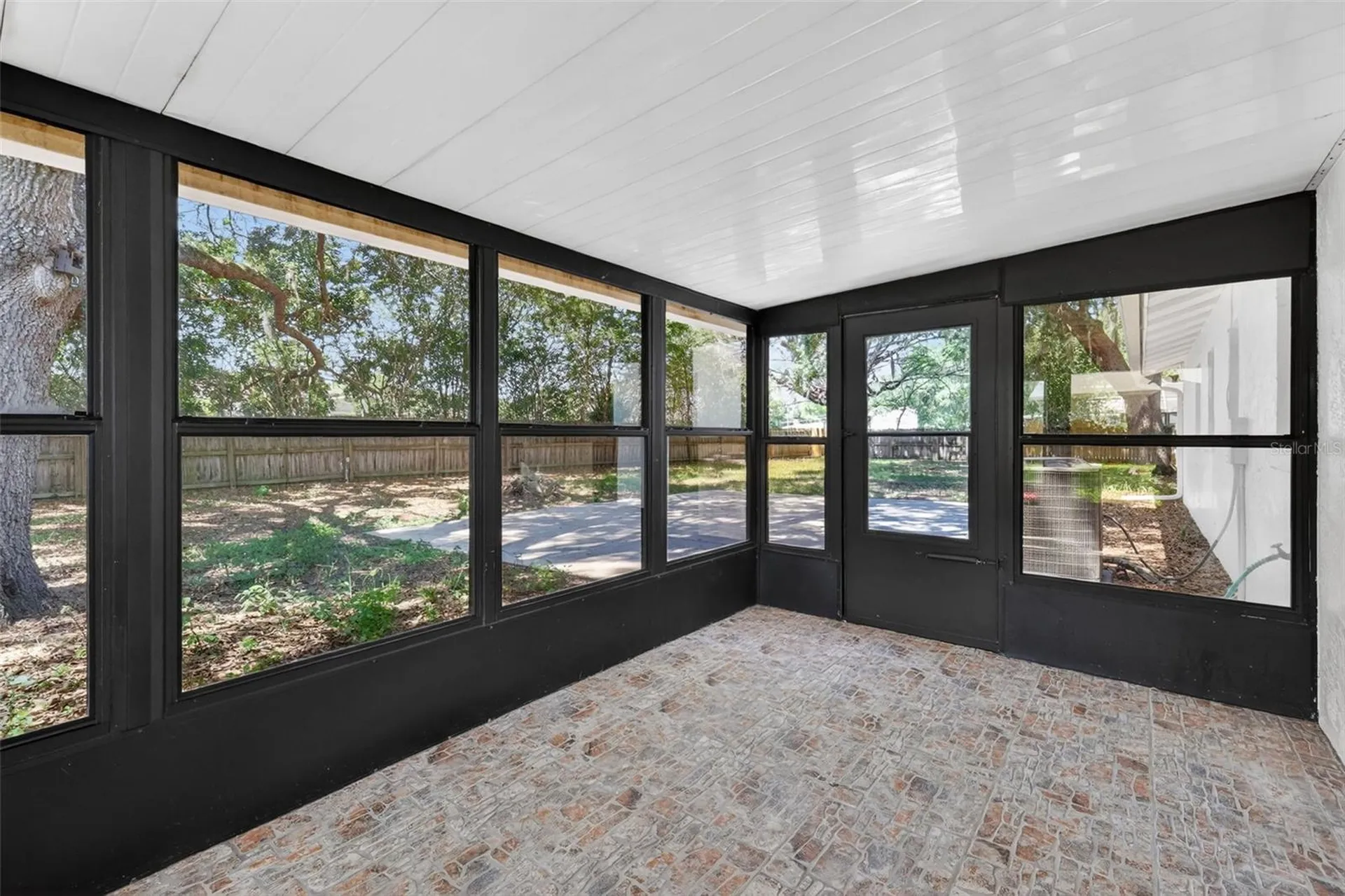 60 Outlook Street Umatilla FL 32784