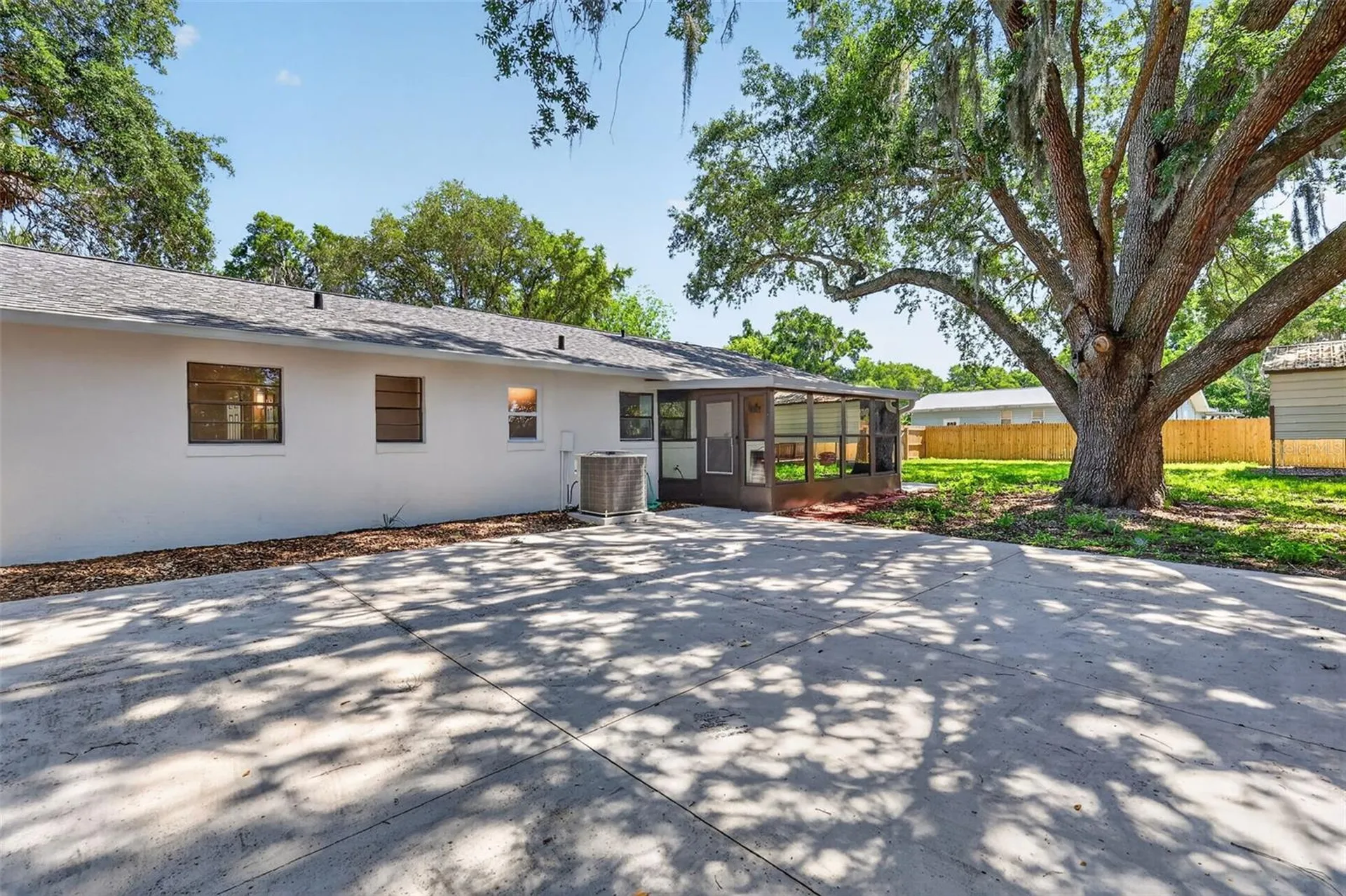 60 Outlook Street Umatilla FL 32784