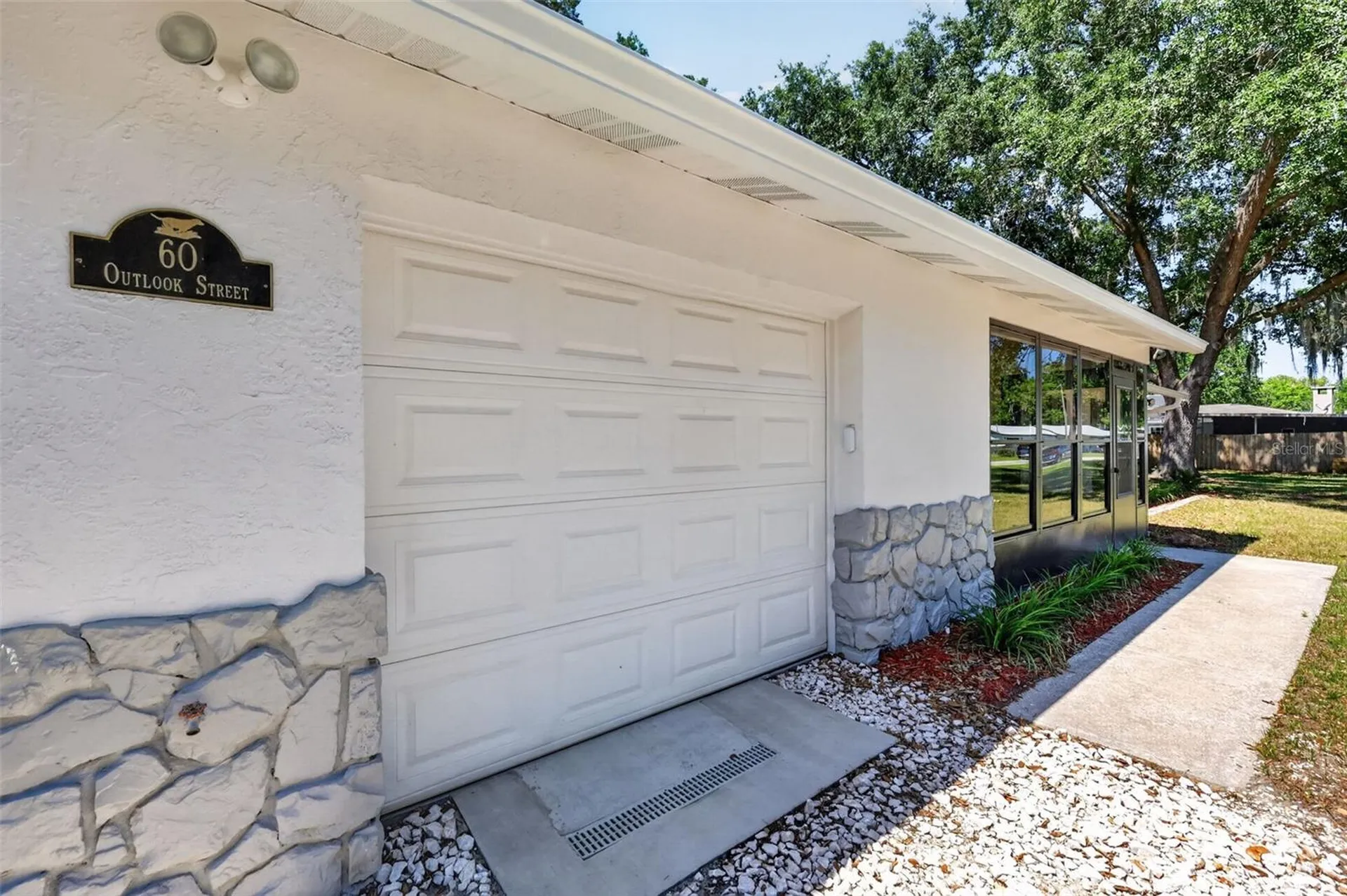 60 Outlook Street Umatilla FL 32784