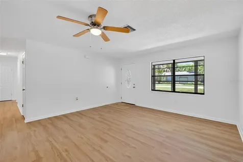 60 Outlook Street Umatilla FL 32784