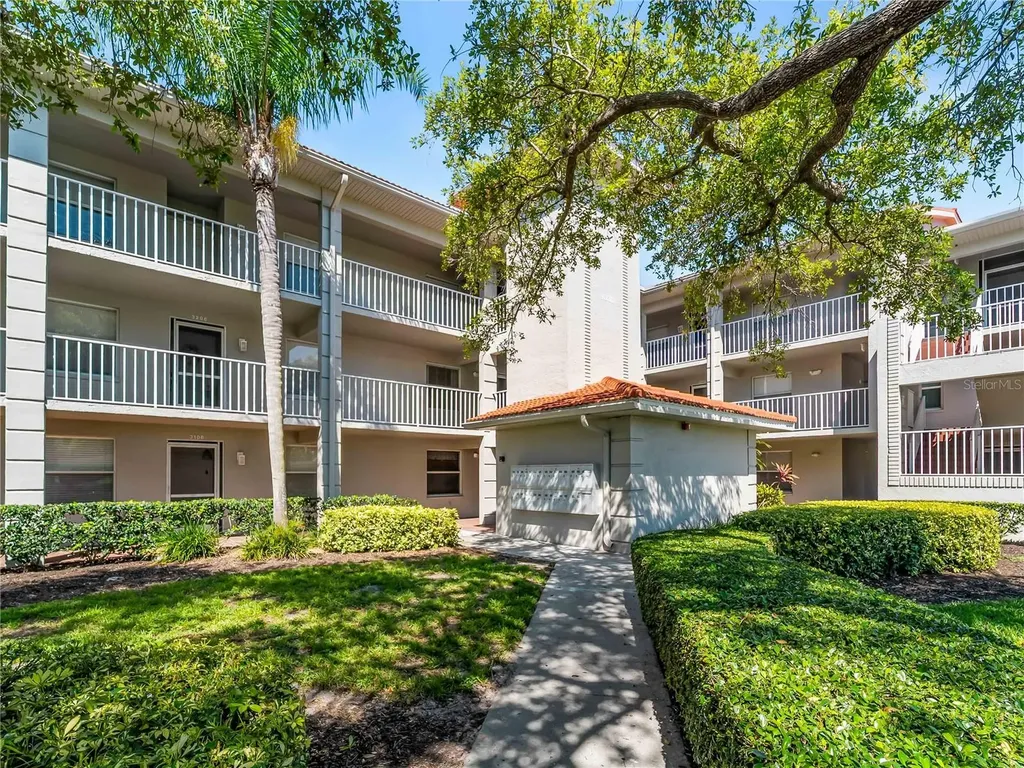 9330 Clubside Circle Sarasota FL 34238