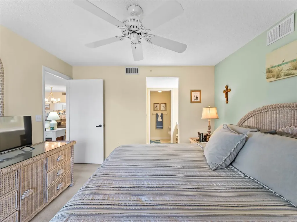 9330 Clubside Circle Sarasota FL 34238