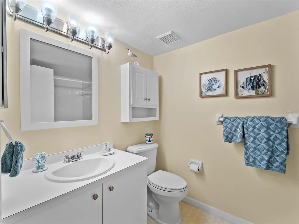 9330 Clubside Circle Sarasota FL 34238
