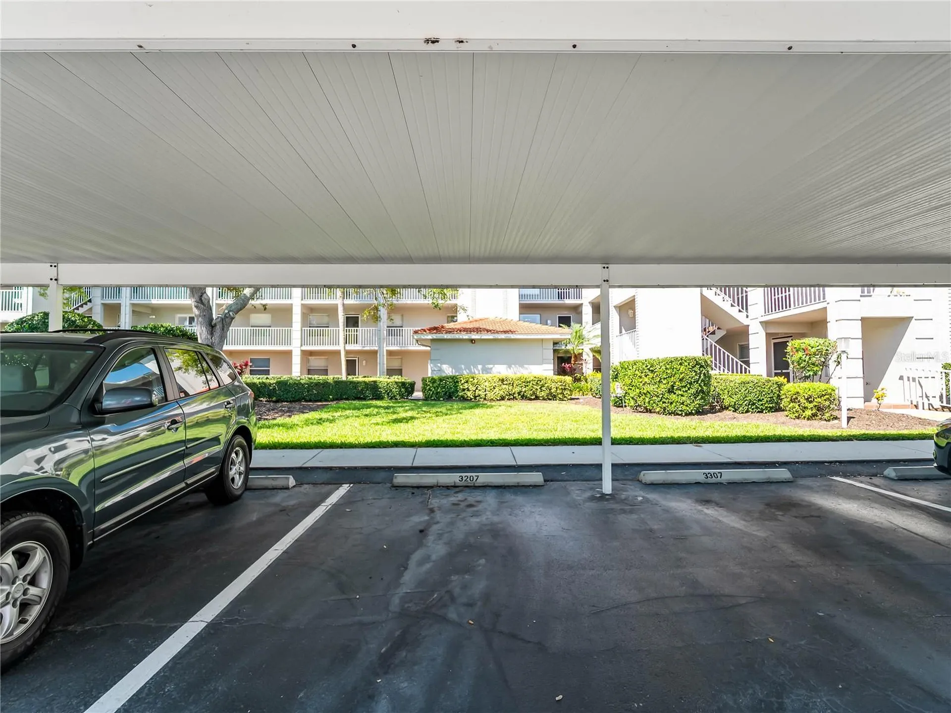 9330 Clubside Circle Sarasota FL 34238