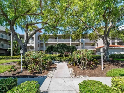 9330 Clubside Circle Sarasota FL 34238