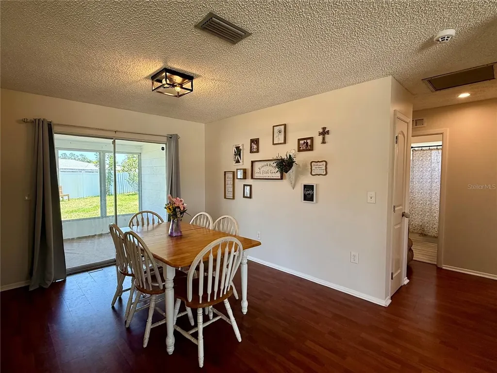 3607 Cambridge Dr W Bradenton FL 34205
