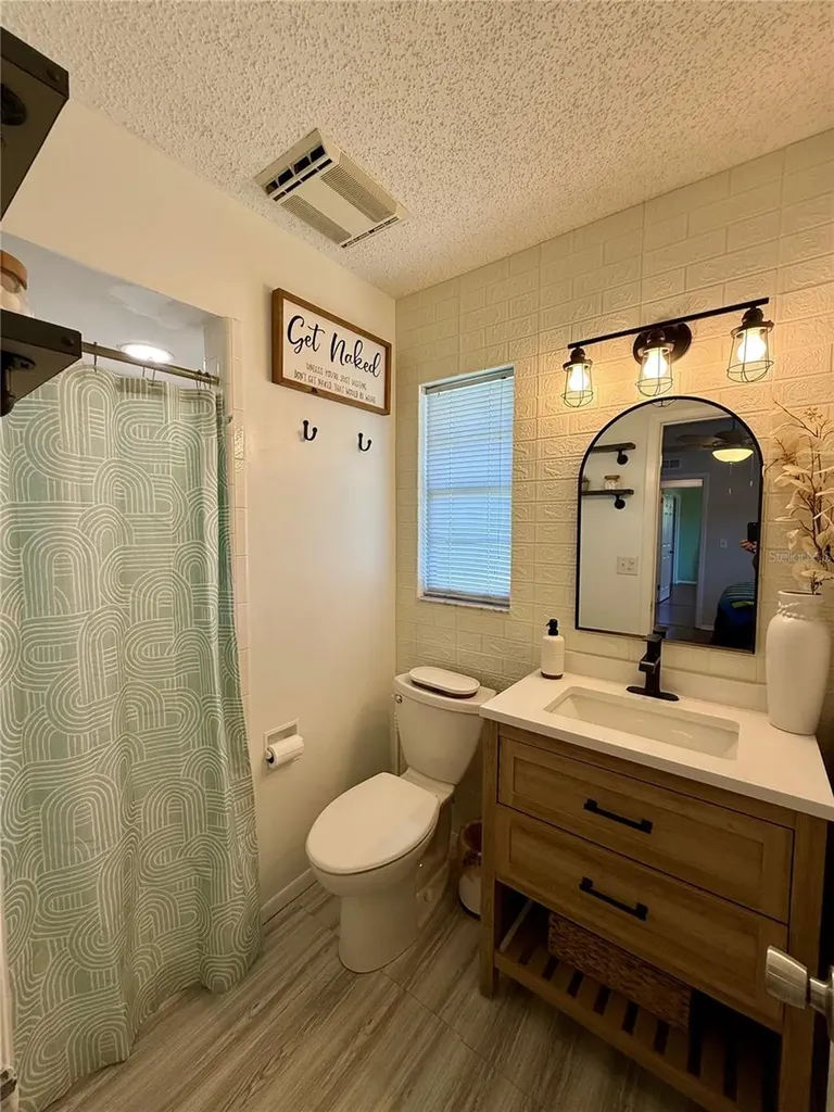 3607 Cambridge Dr W Bradenton FL 34205