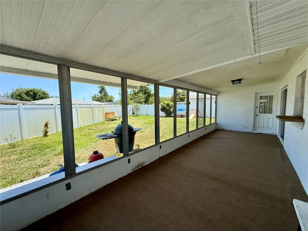 3607 Cambridge Dr W Bradenton FL 34205