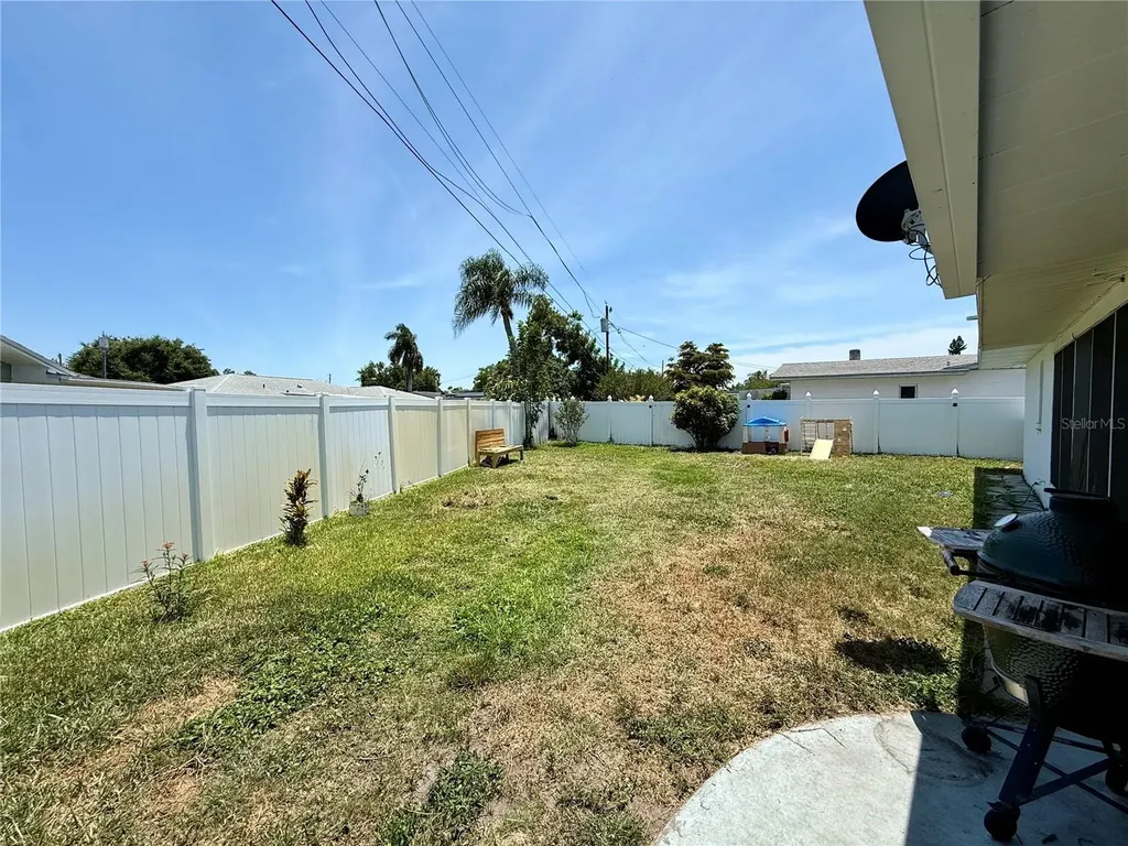 3607 Cambridge Dr W Bradenton FL 34205