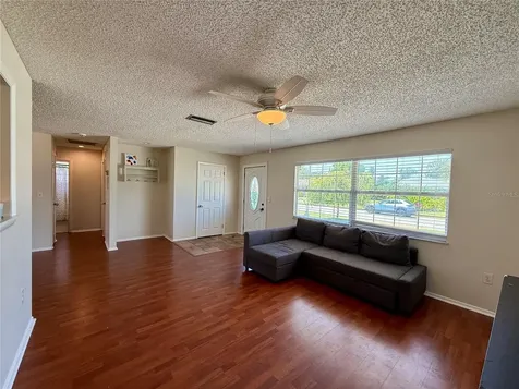 3607 Cambridge Dr W Bradenton FL 34205
