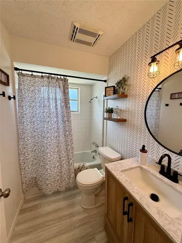 3607 Cambridge Dr W Bradenton FL 34205