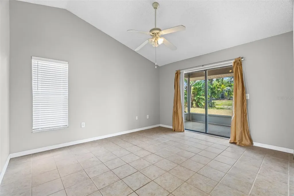 7807 38th Court E Sarasota FL 34243