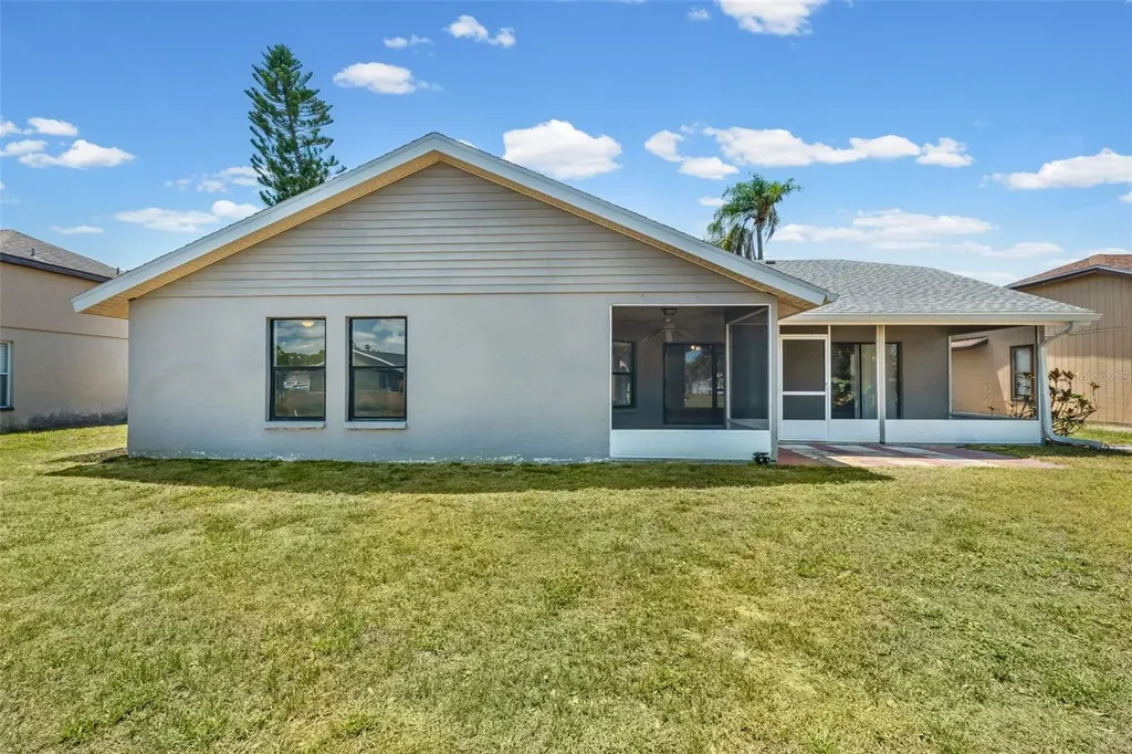 7807 38th Court E Sarasota FL 34243