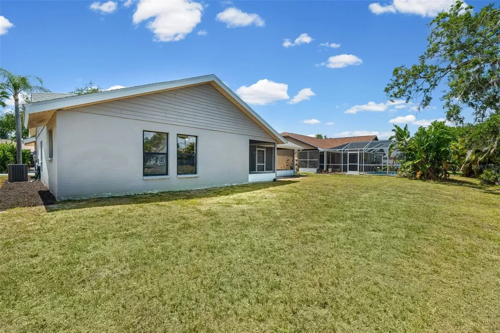 7807 38th Court E Sarasota FL 34243
