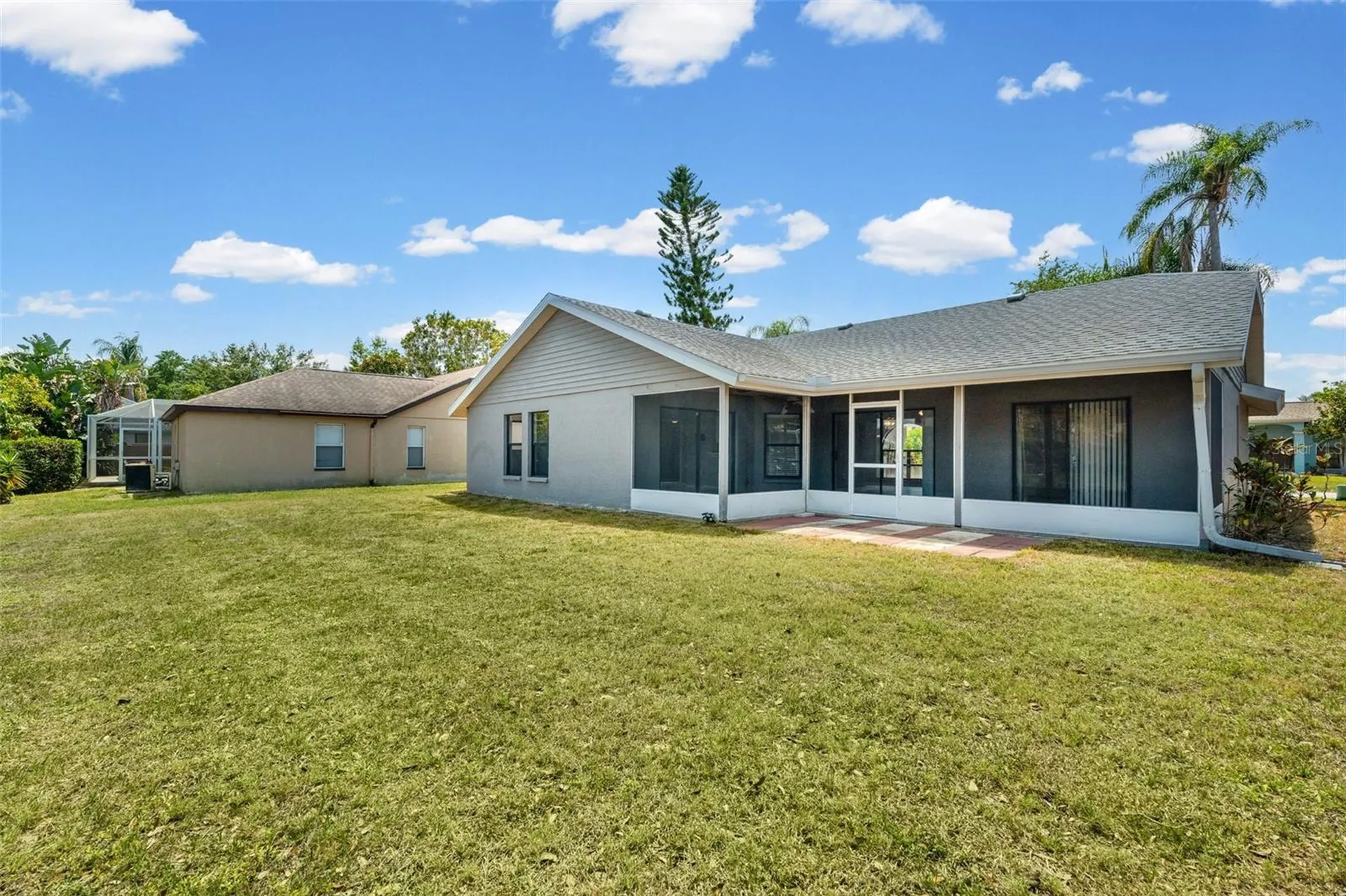 7807 38th Court E Sarasota FL 34243