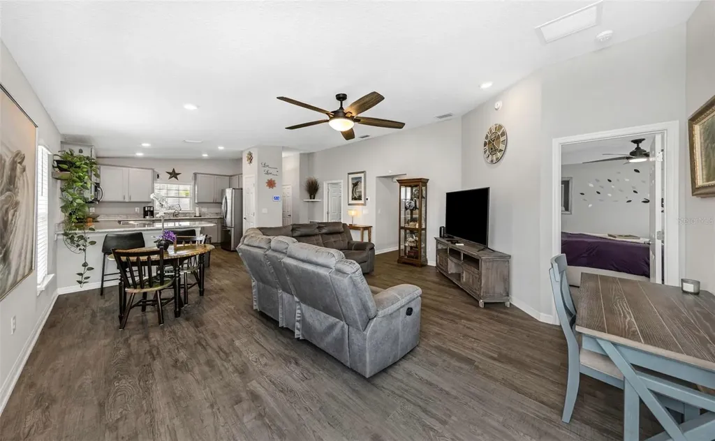 3127 58th Way E Palmetto FL 34221
