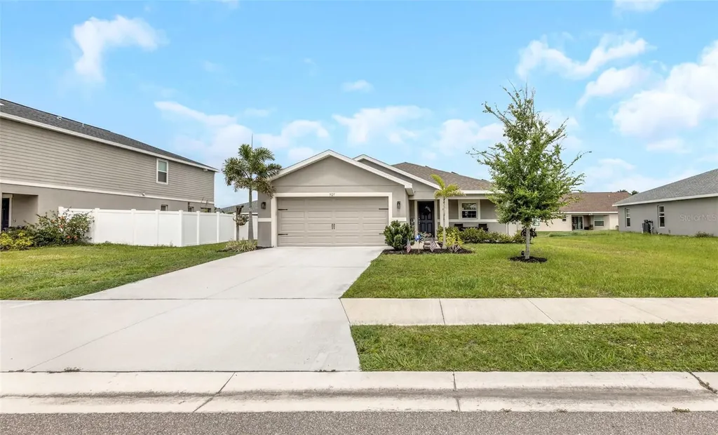 3127 58th Way E Palmetto FL 34221