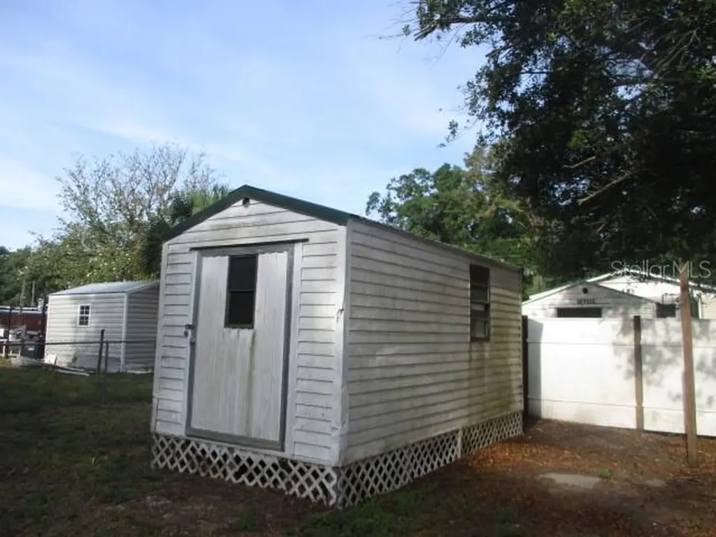 3835 Court Street Zephyrhills FL 33541