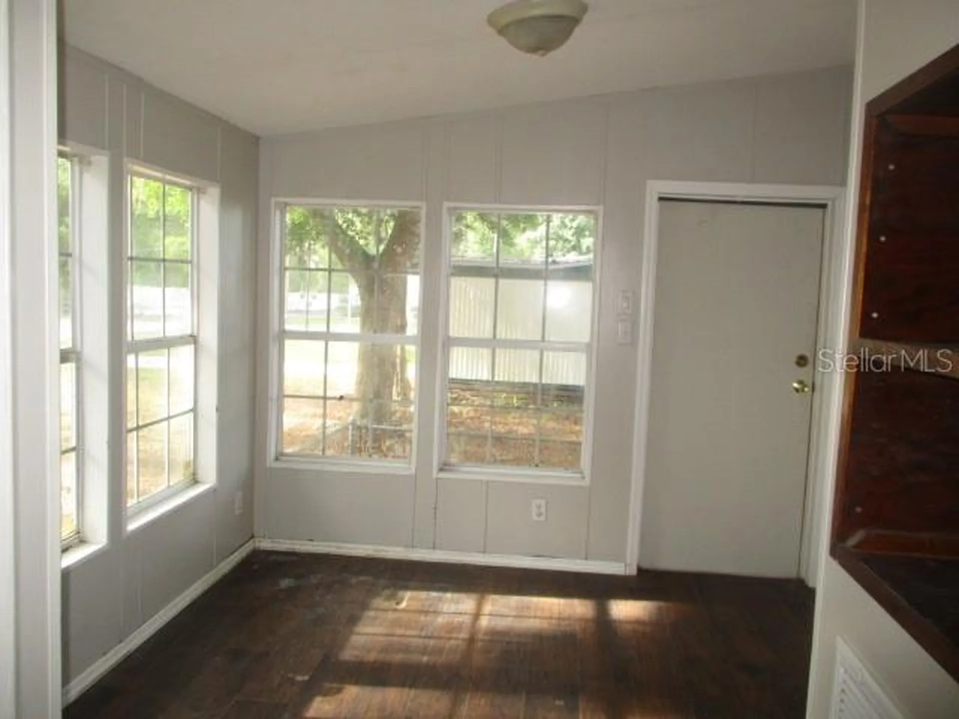 3835 Court Street Zephyrhills FL 33541