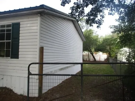 3835 Court Street Zephyrhills FL 33541