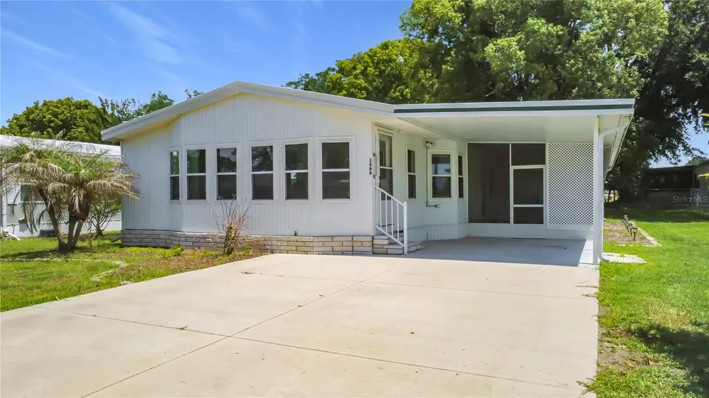 1666 Elkhart Circle Tavares FL 32778