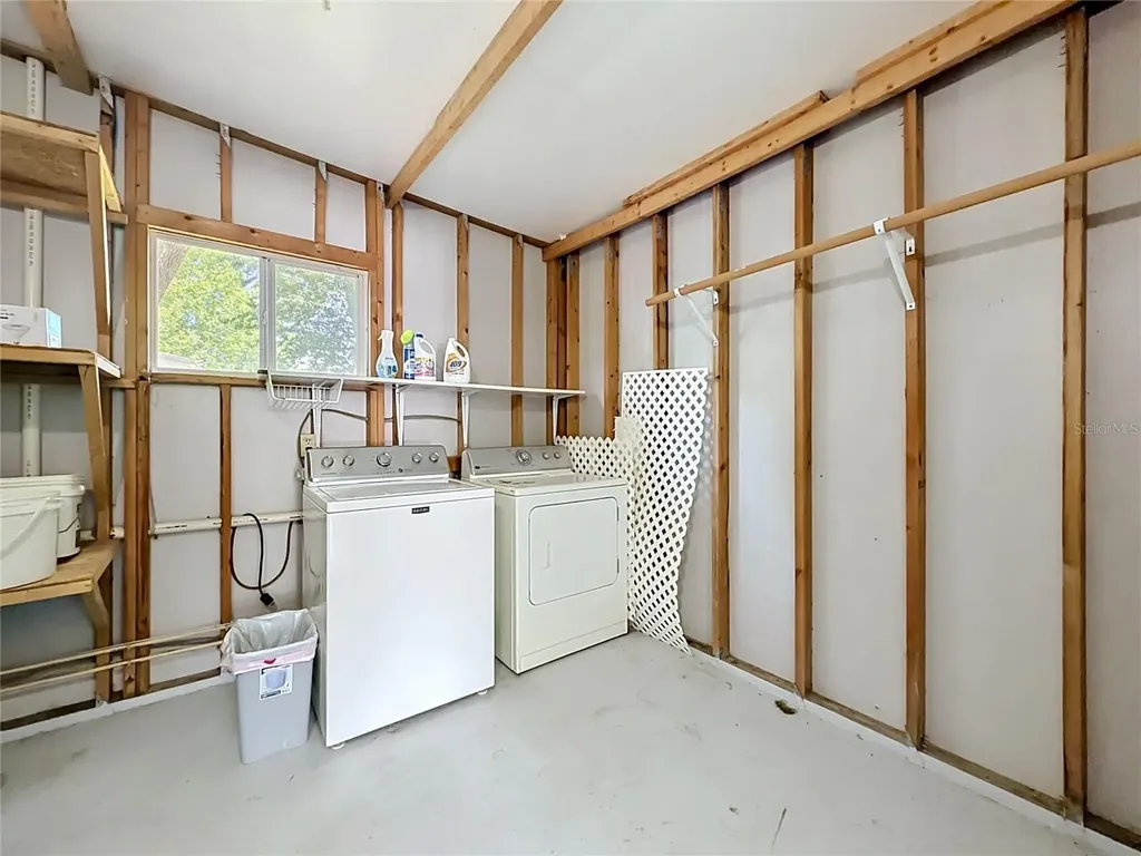 1666 Elkhart Circle Tavares FL 32778