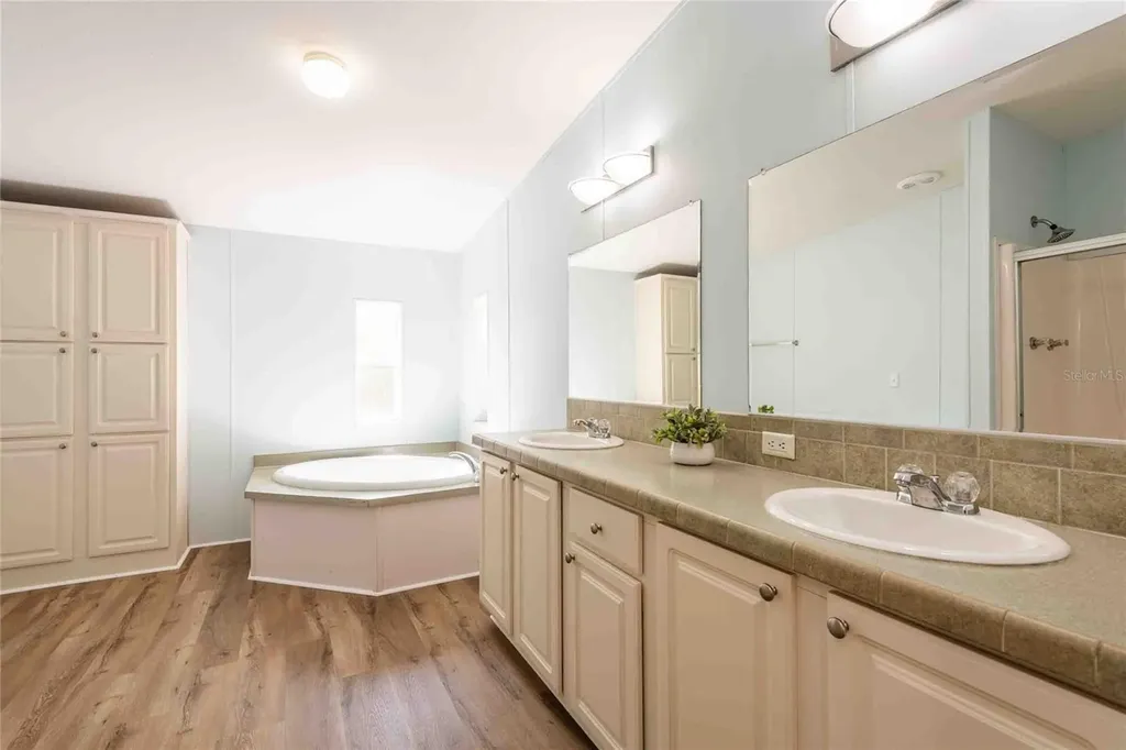 14221 Hurricane Drive Weeki Wachee FL 34614
