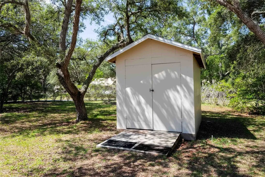 14221 Hurricane Drive Weeki Wachee FL 34614