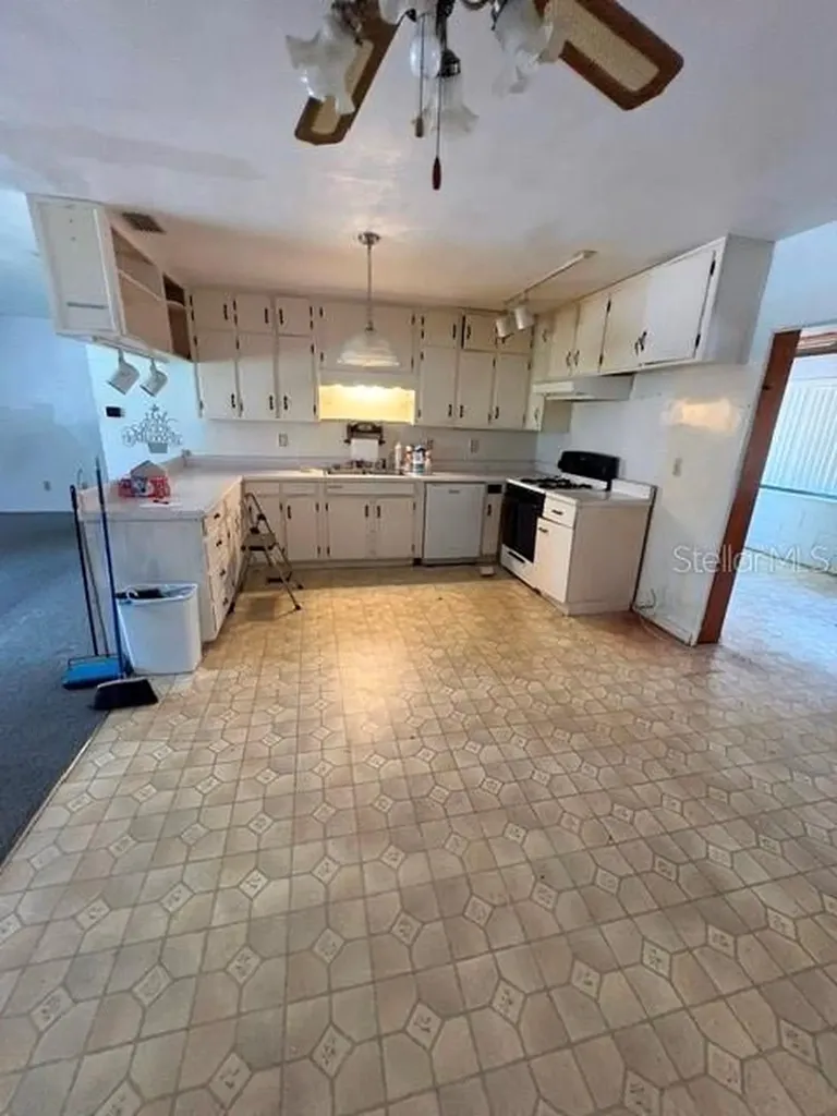 160 E Elm Drive Orange City FL 32763