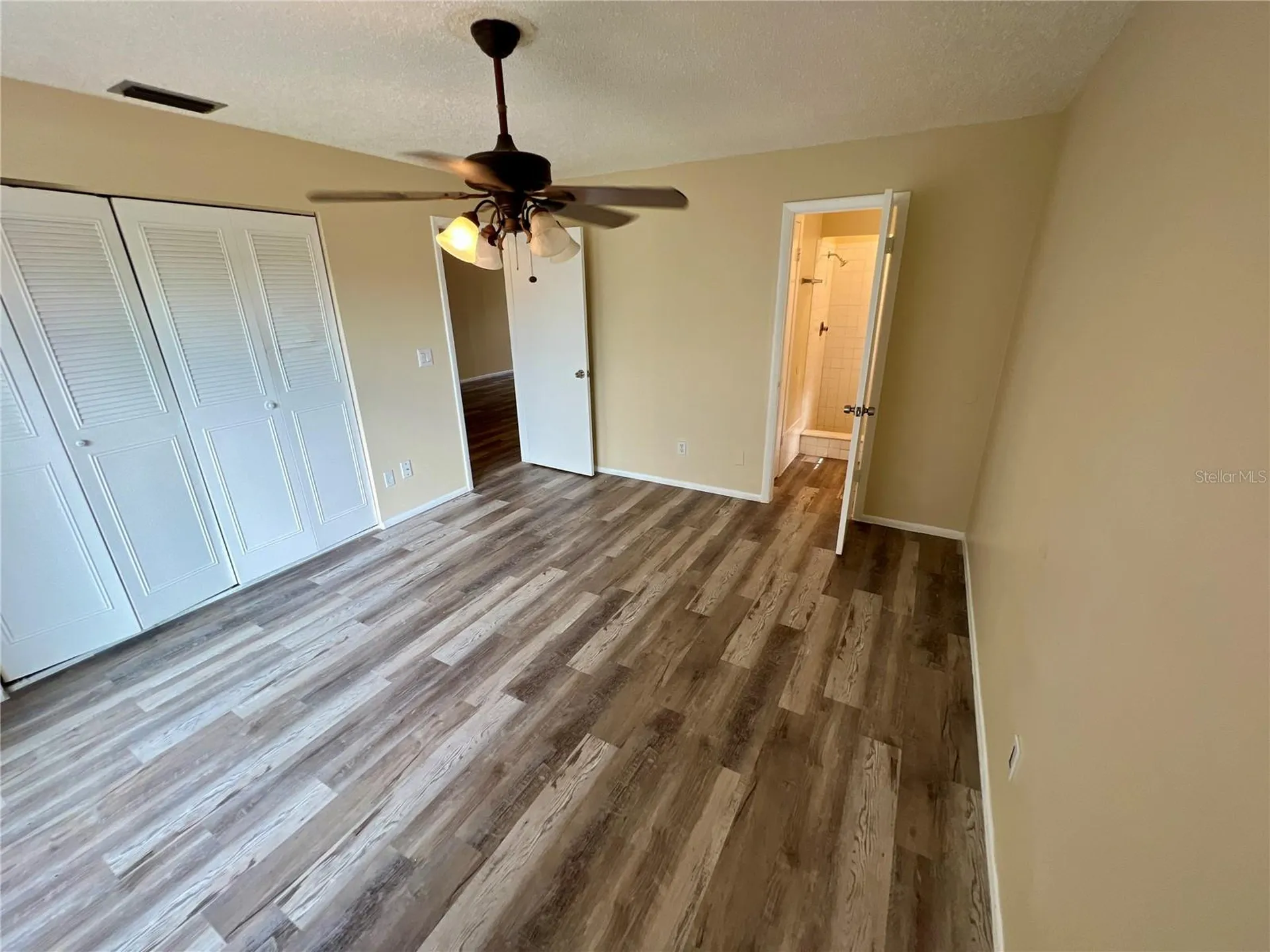 613 61st Avenue Terrace E Bradenton FL 34203
