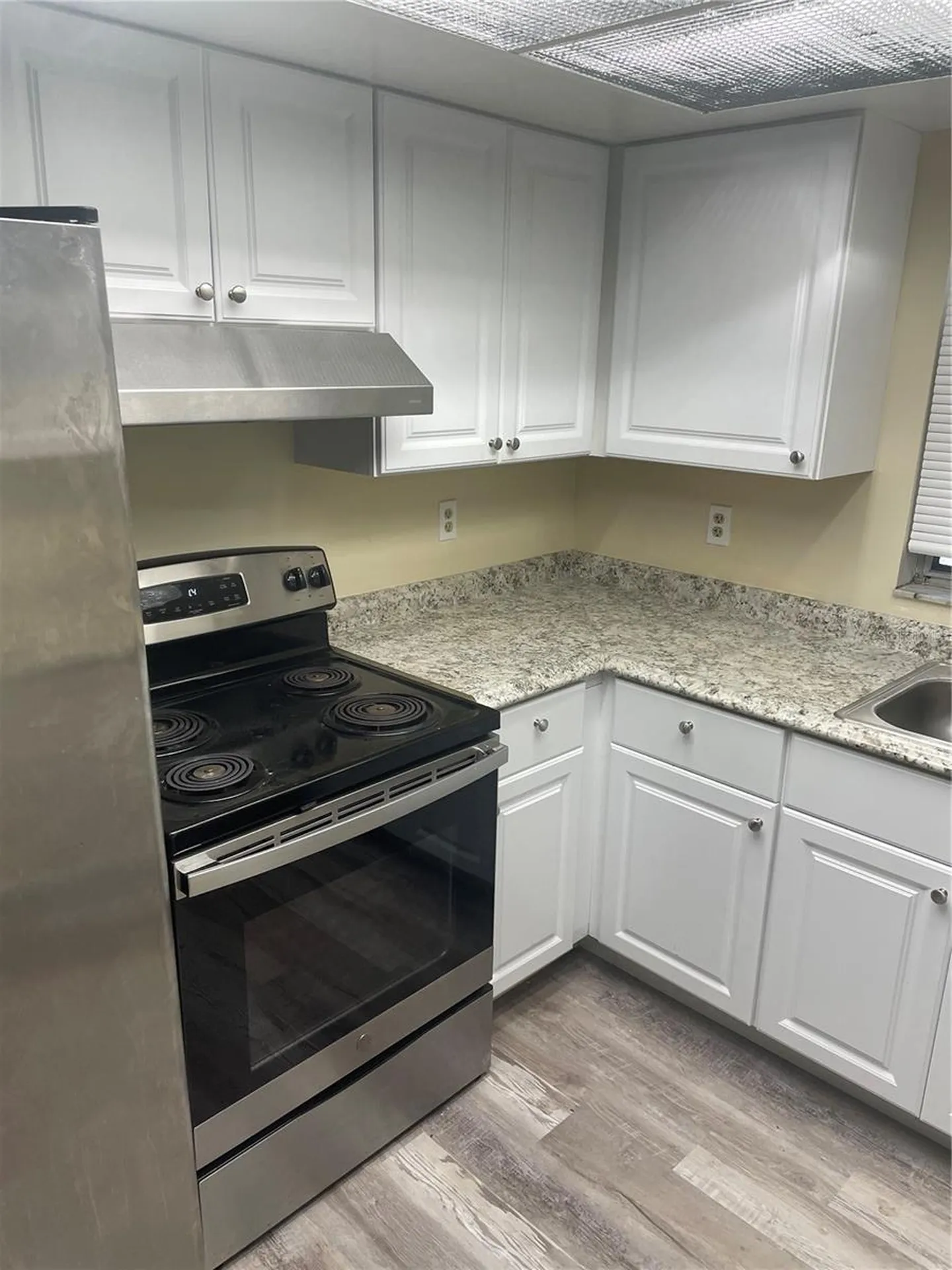 613 61st Avenue Terrace E Bradenton FL 34203