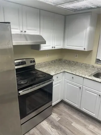 613 61st Avenue Terrace E Bradenton FL 34203