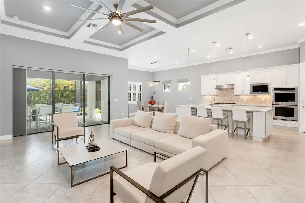 825 Seascape Place Sarasota FL 34240