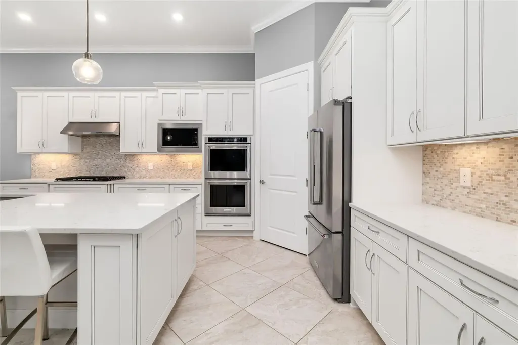 825 Seascape Place Sarasota FL 34240