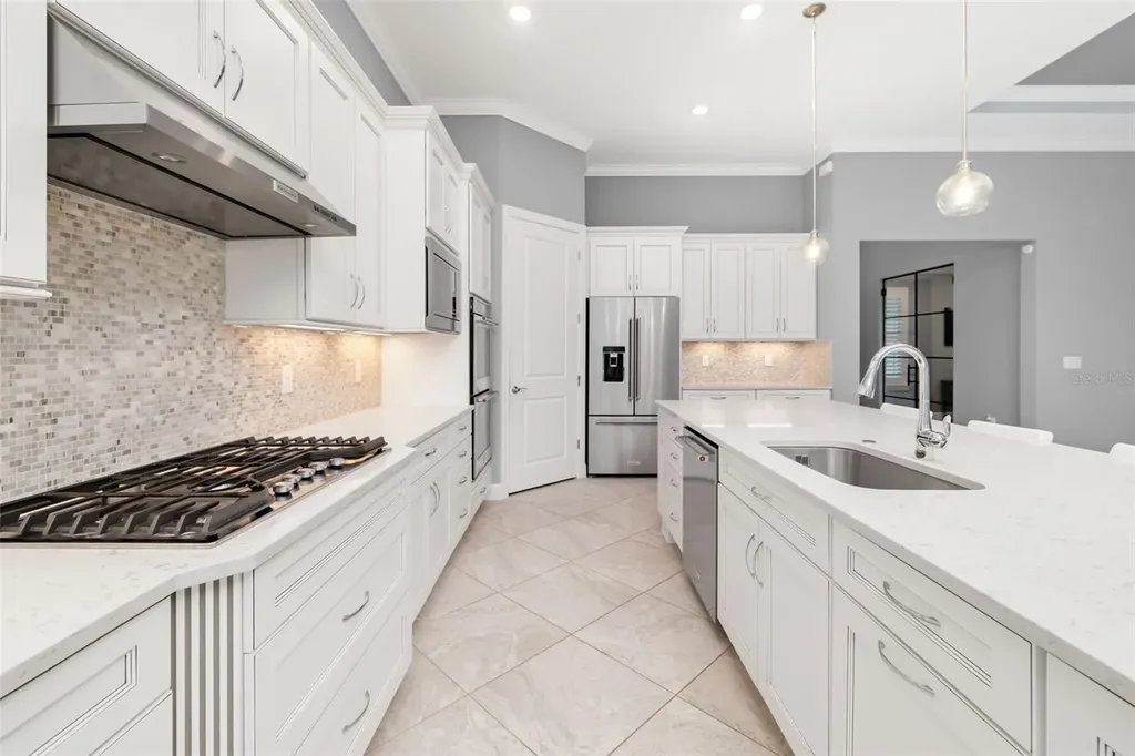 825 Seascape Place Sarasota FL 34240