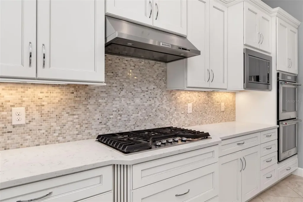 825 Seascape Place Sarasota FL 34240
