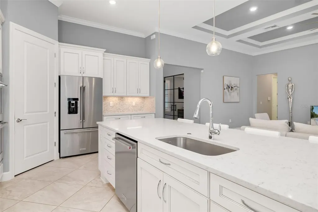 825 Seascape Place Sarasota FL 34240