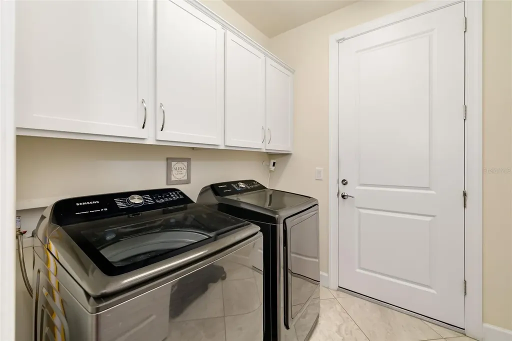 825 Seascape Place Sarasota FL 34240