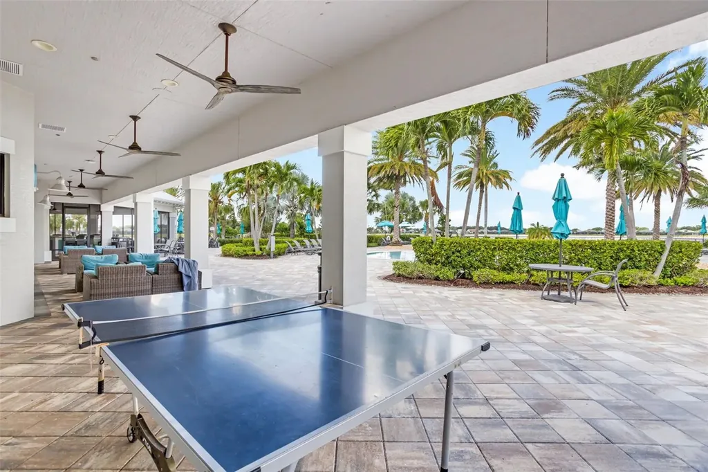 825 Seascape Place Sarasota FL 34240