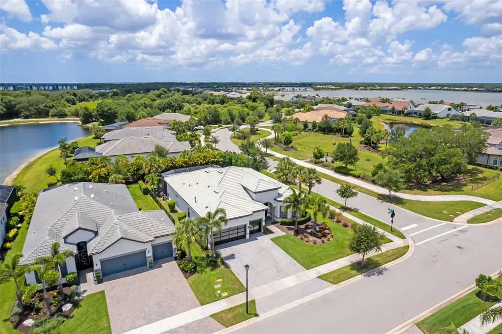 825 Seascape Place Sarasota FL 34240