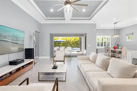 825 Seascape Place Sarasota FL 34240