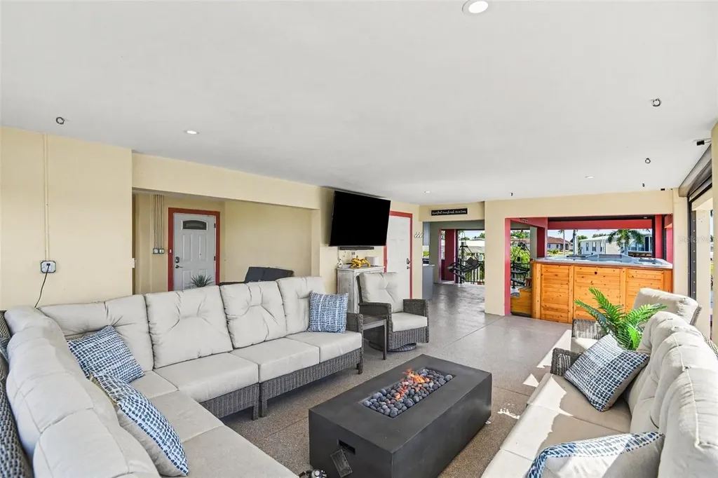 604 Tahiti Court Punta Gorda FL 33950